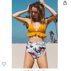 Cupshe  floral high waisted bikini set. 👙